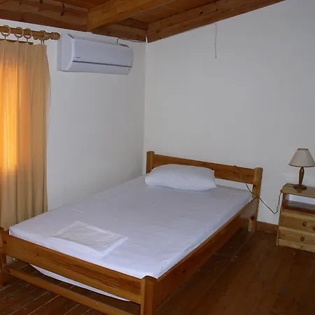 Pythos Appart hôtel 2*