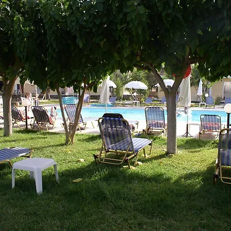 Pythos Aparthotel Svoronata