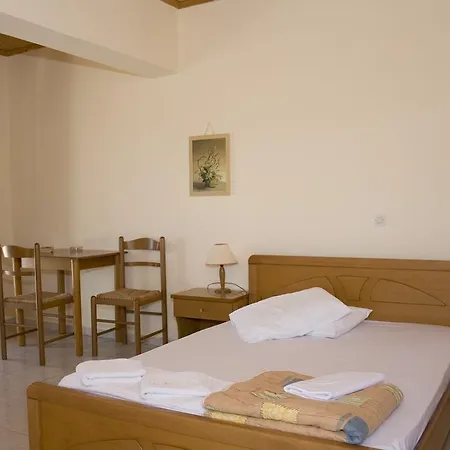Pythos Apartmanhotel