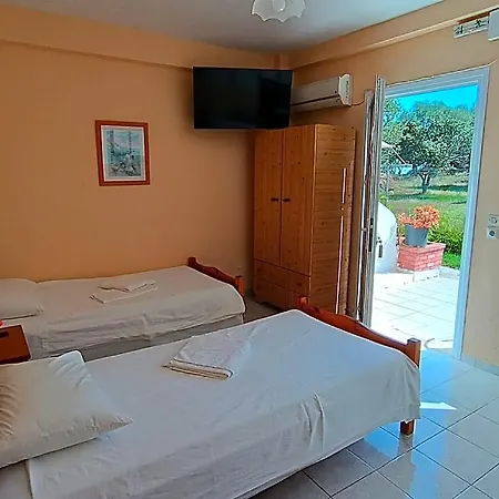 Pythos Appart hôtel 2*