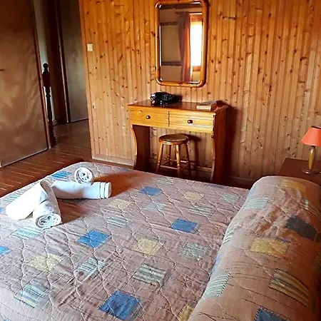 Pythos Appart hôtel 2*