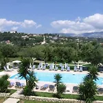Hotel apartamentowy Pythos Svoronata