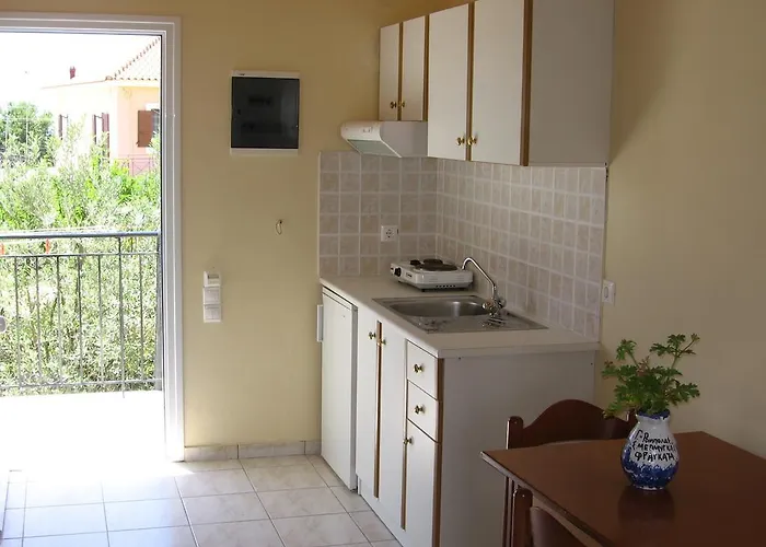 Pythos Aparthotel Svoronata